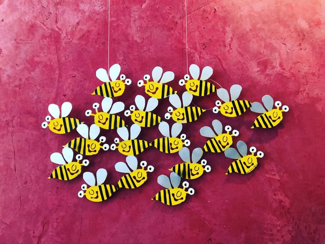 Bienenschwarm (Wandobjekt)