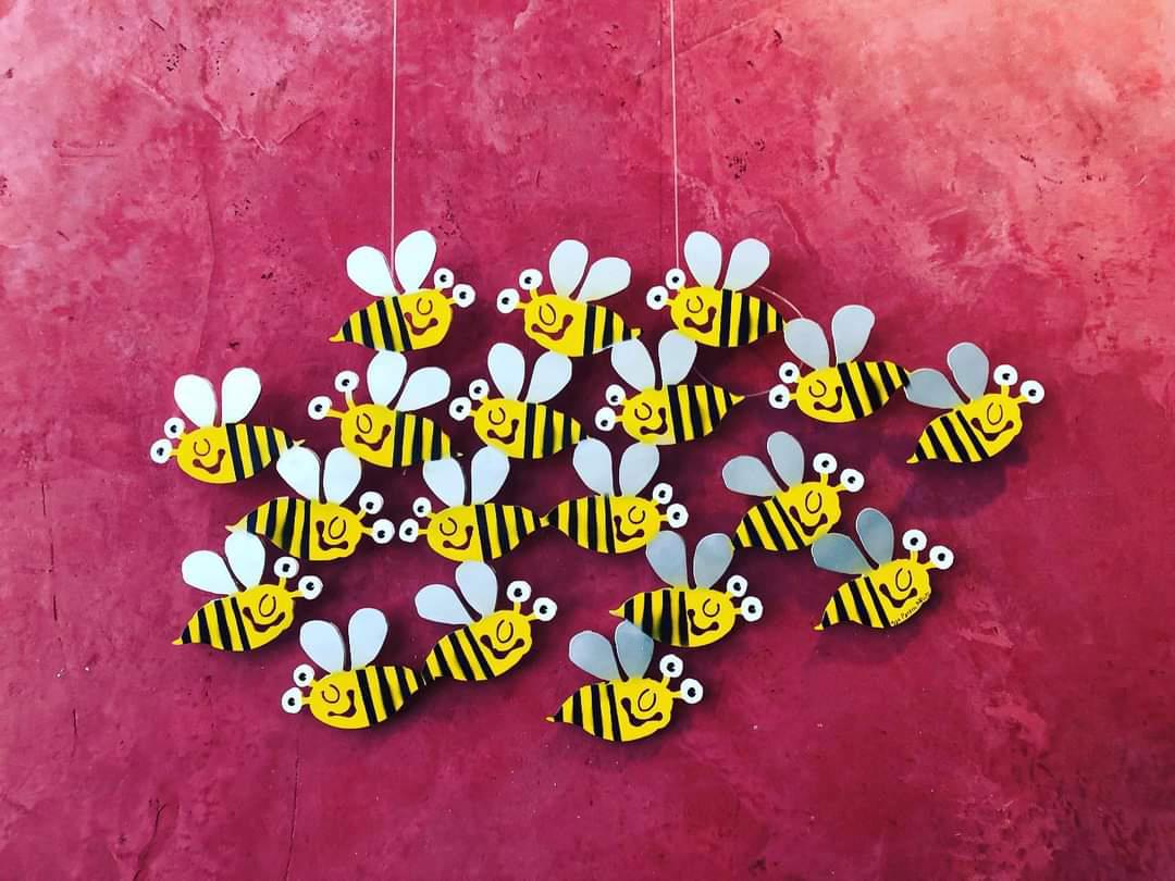 Bienenschwarm (Wandobjekt)